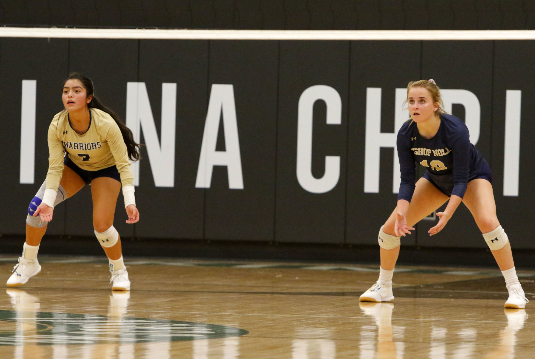Gallery: Bishop Noll at Illiana Christian volleyball